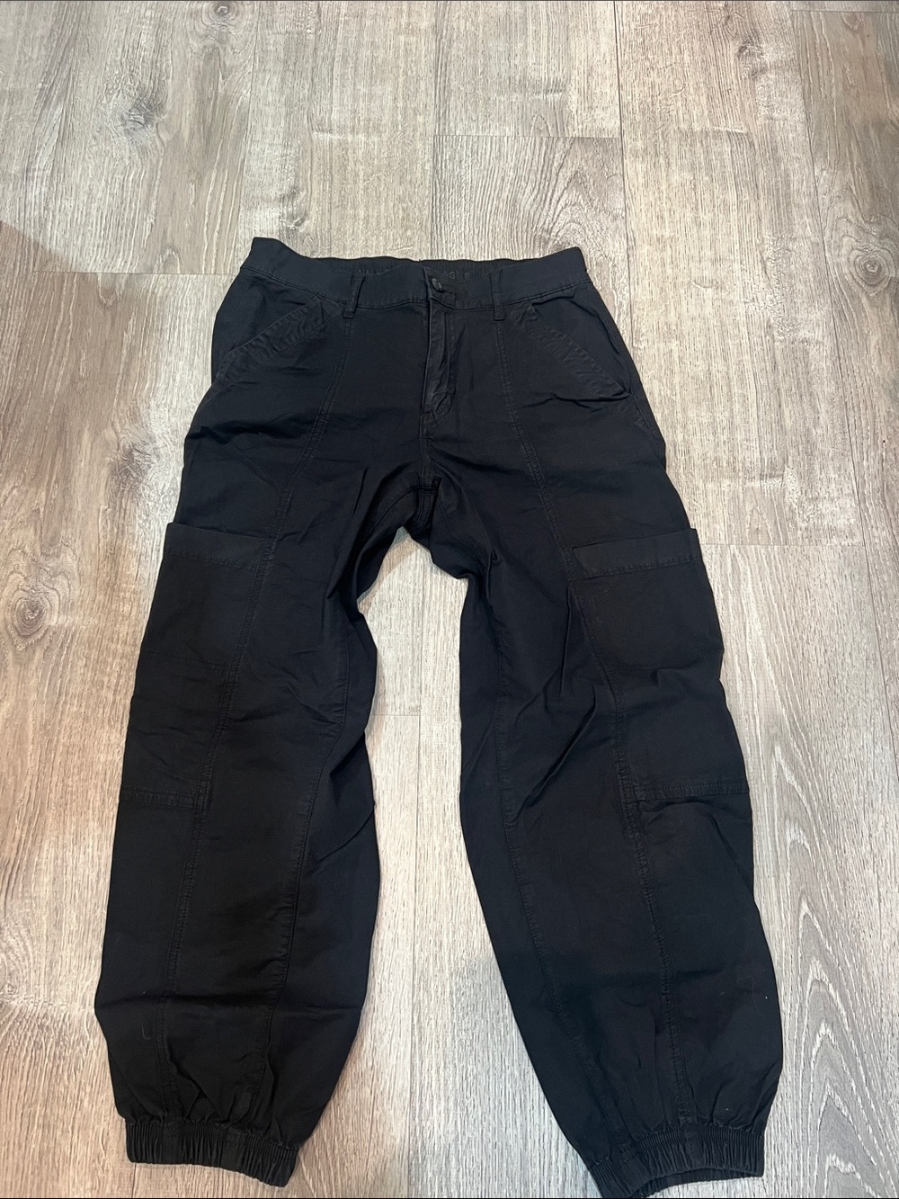 American Eagle Outfitters Women's Black Cargo Jogger Pants 6s
